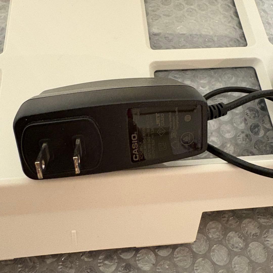 【極美品】カシオ CASIO 光ナビゲーション キーボード LK-516 楽譜付