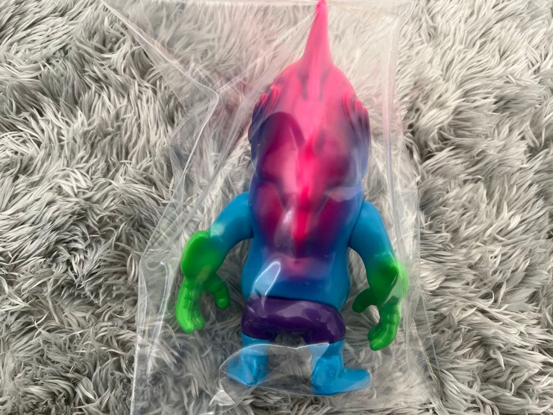 MomocoStudio 墓場の画廊　地獄鮫　ソフビ