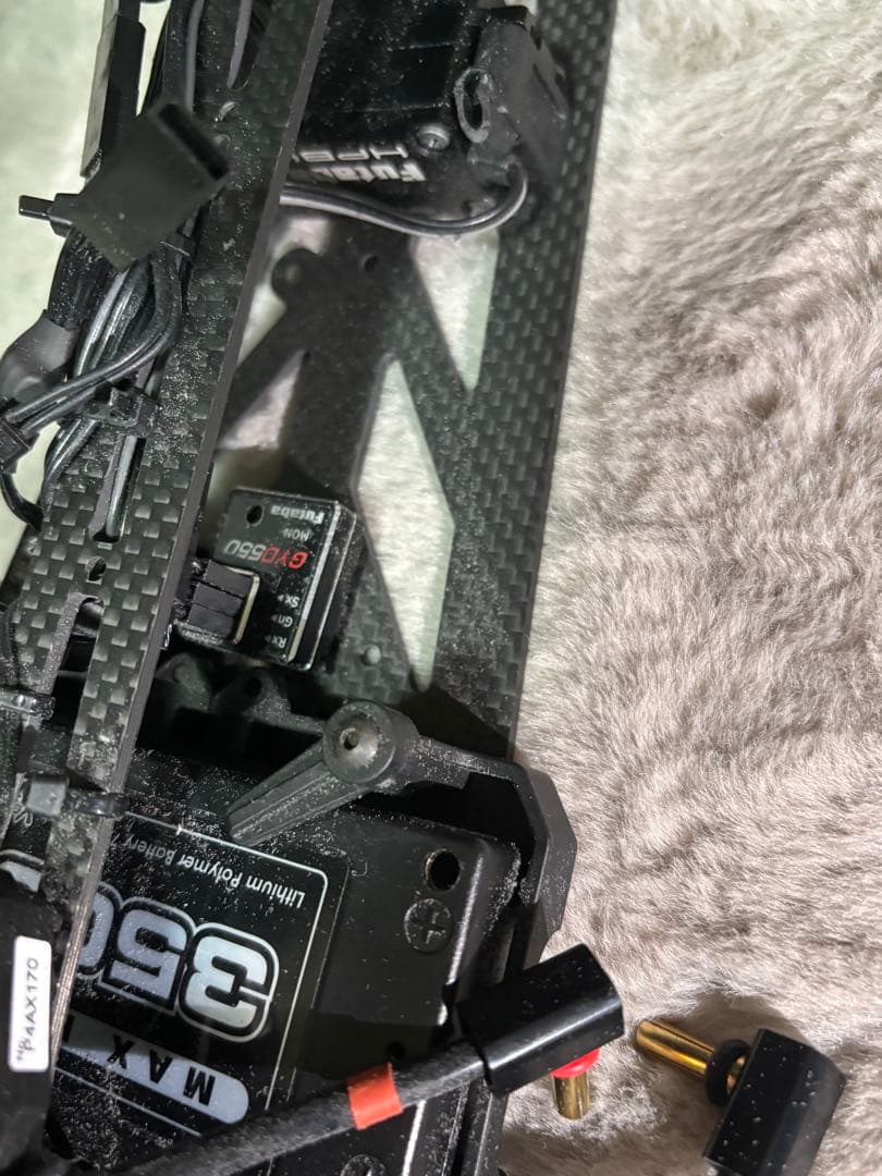 カーボンファイバー ラジコンカー