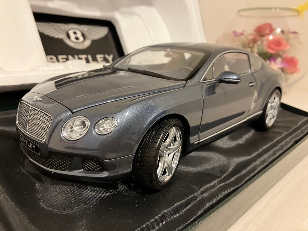 1/18 PMA ミニチャンプス ベントリー Continental GT