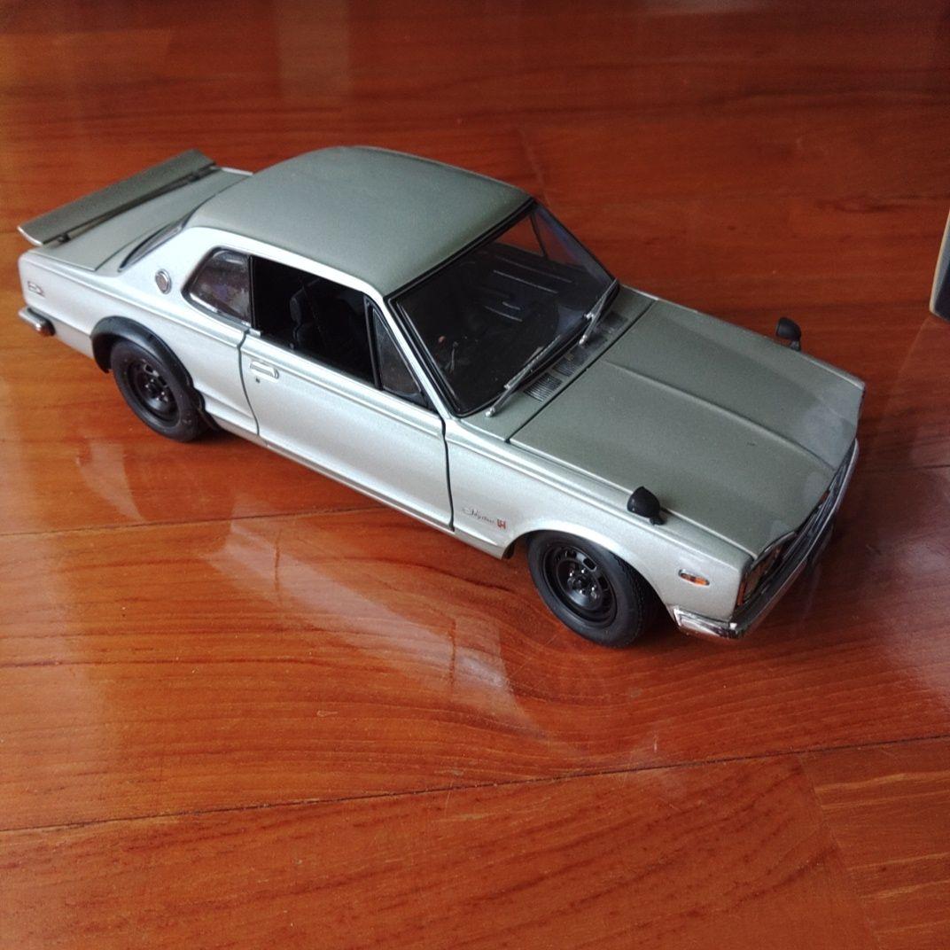 京商 NISSAN ハコスカ 2000 GT-R (KPGC10) 1:18