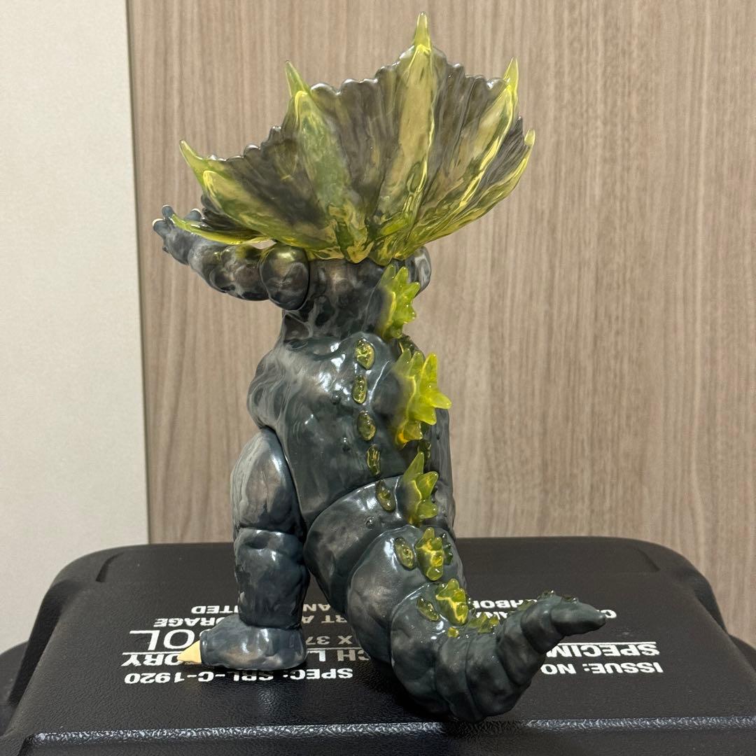 ジラース Seismic Toys ソフビ