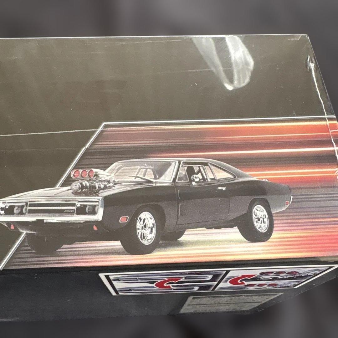 新品　TRUESPEC DODGE CHARGER R/T 限定版 1:24