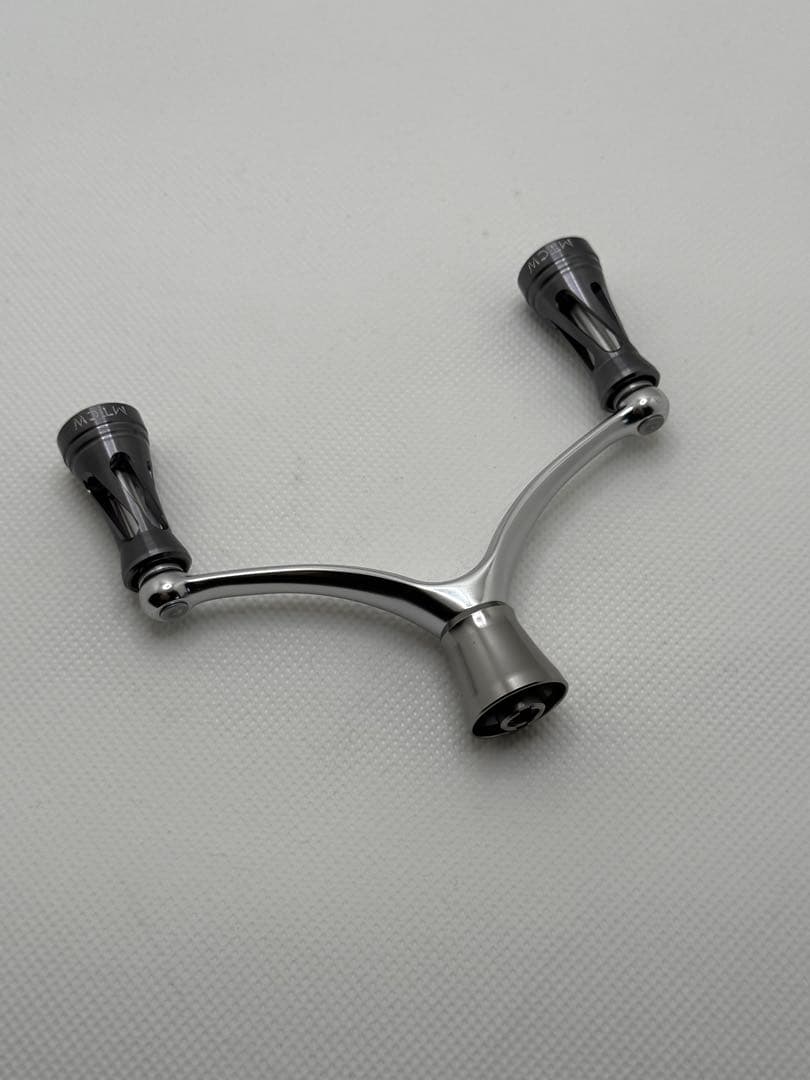 DAIWA 22 EXIST LT2500S-DH スピニングリール　極美品