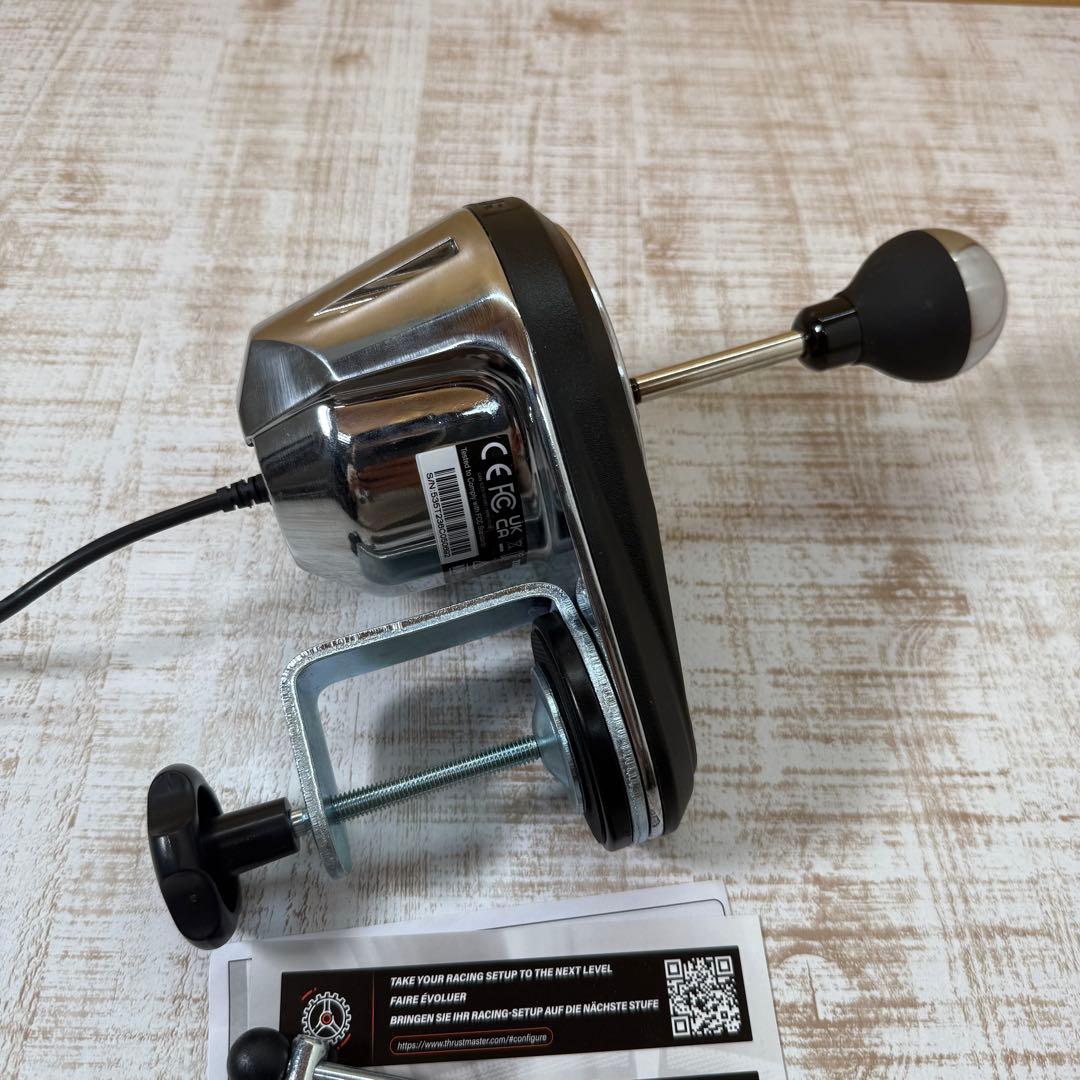 THRUSTMASTER TH8Aシフター Add on shifter