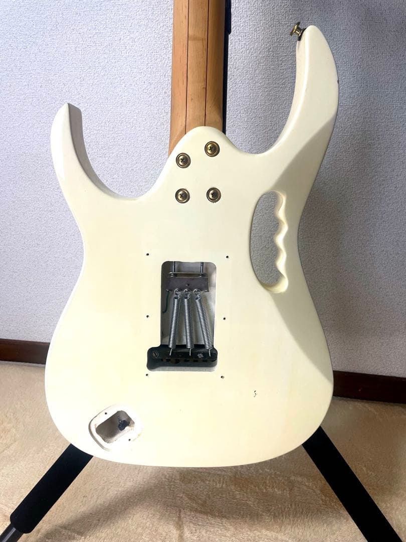 ク*ク様 ジャンク品　 アイボリーエレキギター ハムバッカー+シングルコイル