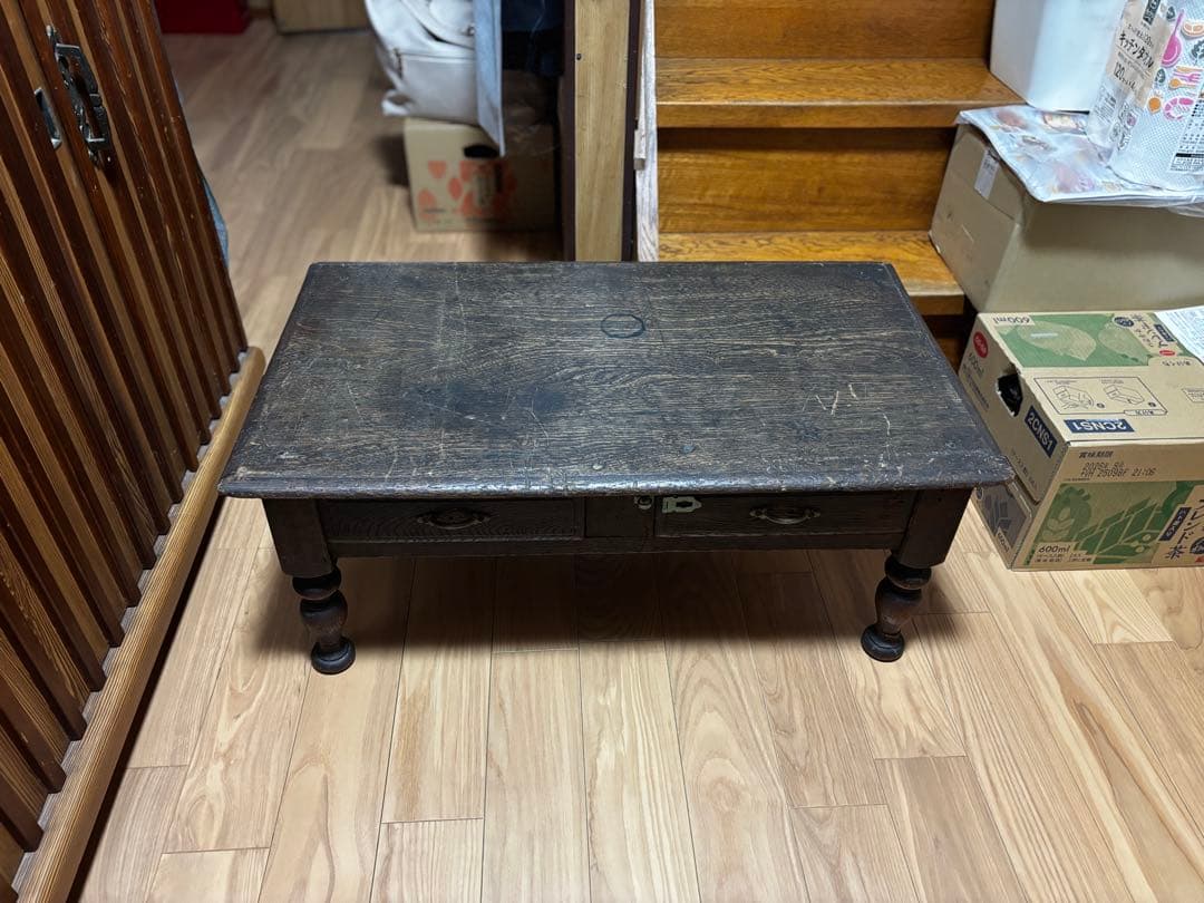 アンティークテーブル