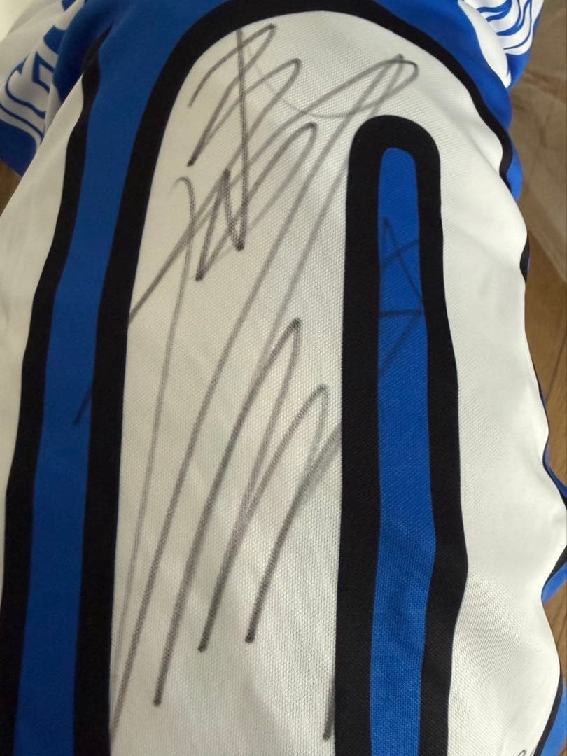 名探偵コナン　高山みなみ直筆サイン入りユニフォーム