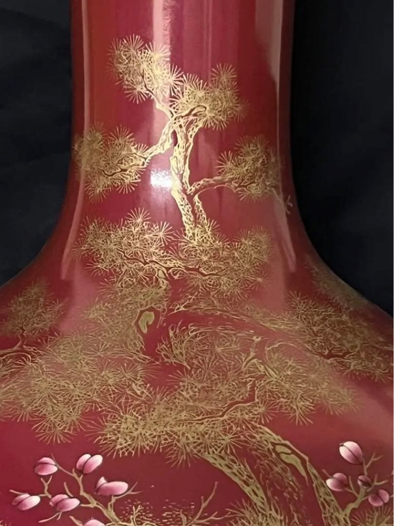 中国 骨董【大清乾龍年製】赤釉金彩草花紋馬図天球瓶