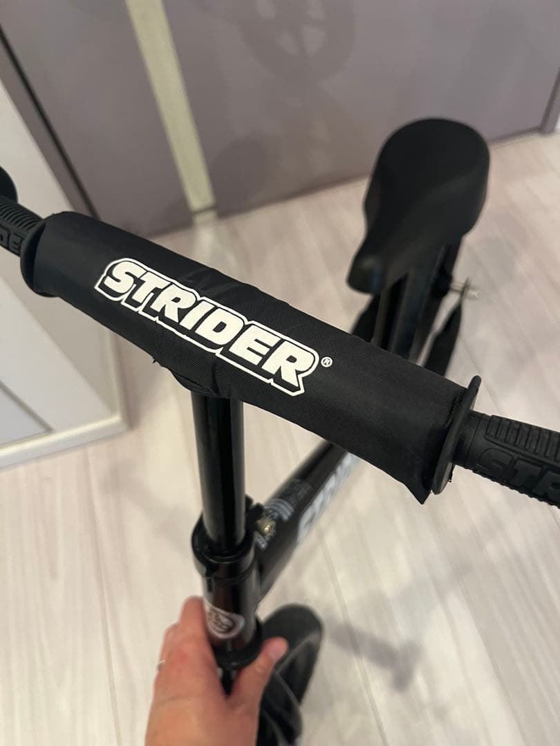 ストライダー スポーツモデル 12インチ ブラック 【日本正規品】