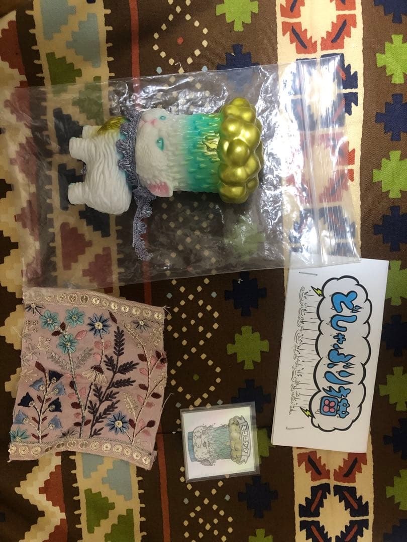 もうこやま どしゃぶりねこメディコムトイコラボ