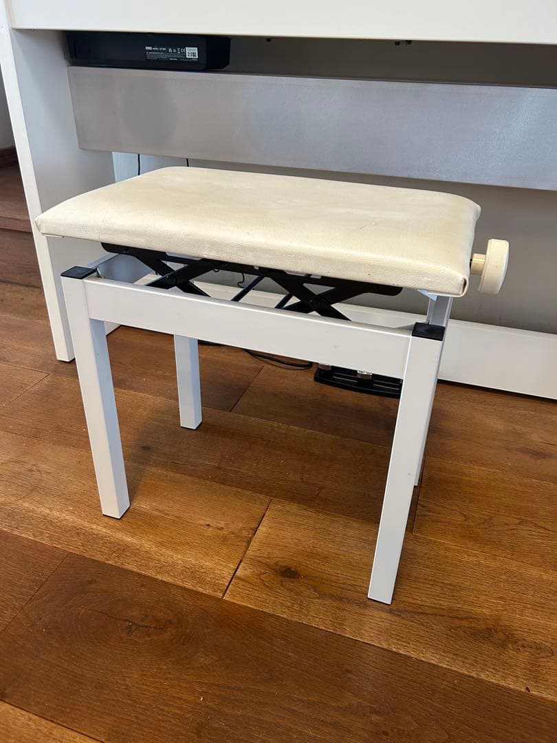 【引き取り希望⭐︎配達要相談】KORG LP-380 ホワイト電子ピアノ2023製