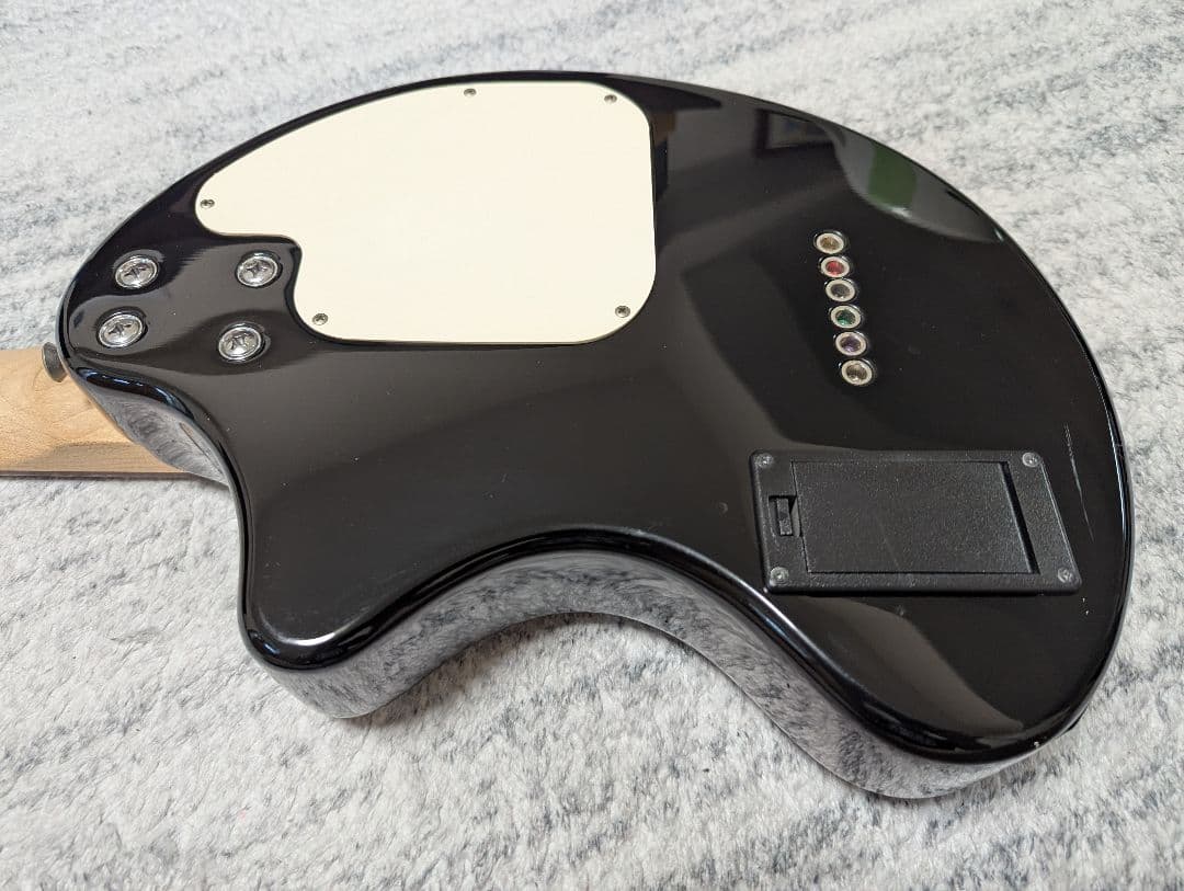 ZO-3 ブラック　美品・動作確認済み　FERNANDES　アンプ内蔵ギター