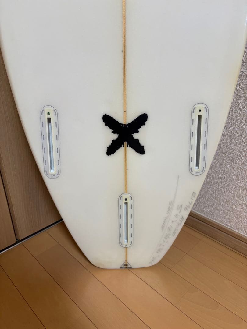 EMERY ショートボード ホワイト