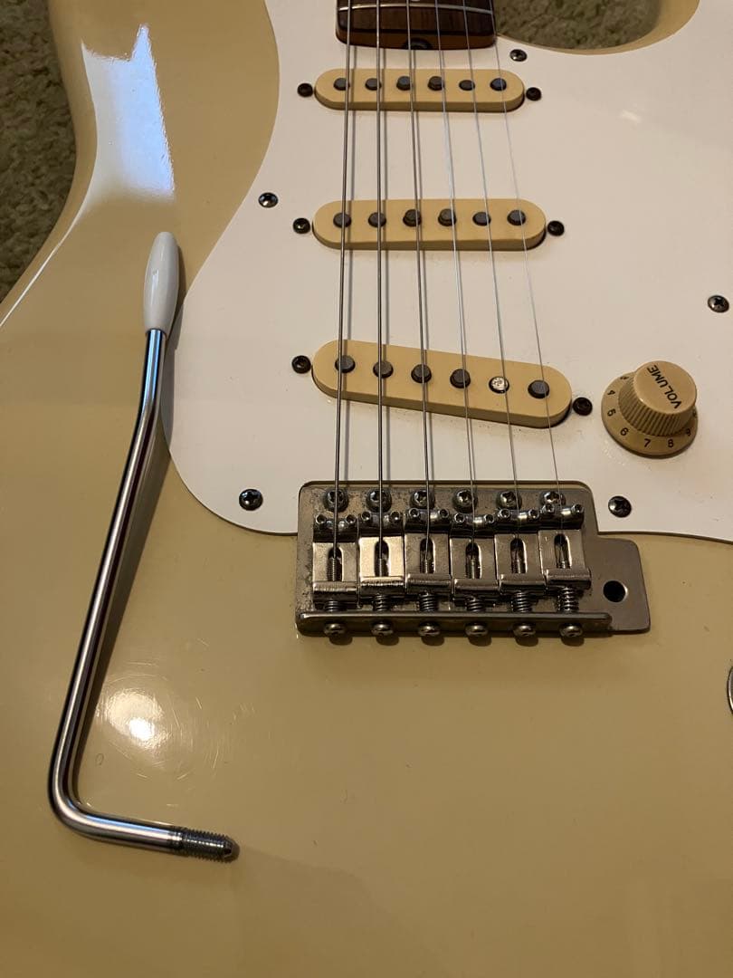 フェルナンデス 石ロゴ　FST-60 クリーム