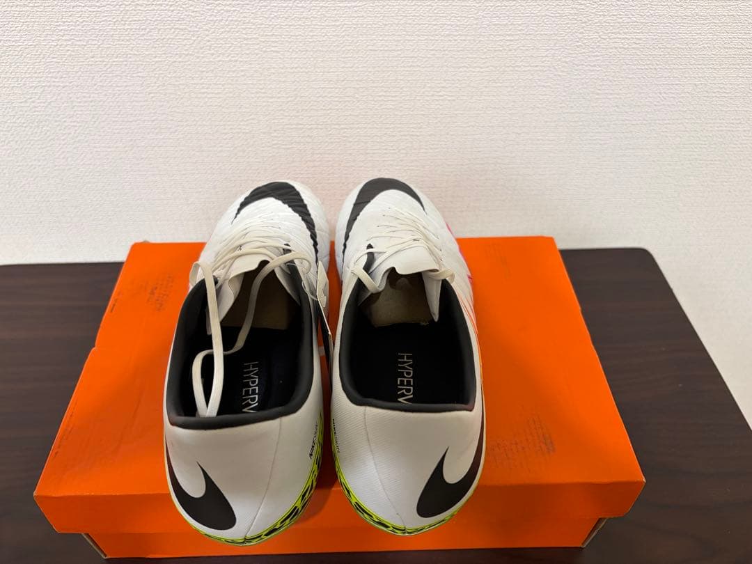 Nike サッカーシューズ ホワイト/カラフル