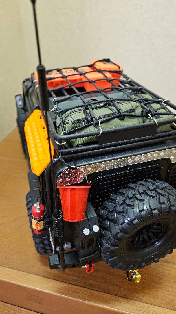 トラクサス trx4 ディフェンダー 1/10