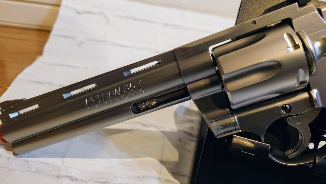 東京マルイ COLT PYTHON 357 ガスリボルバー 6インチ