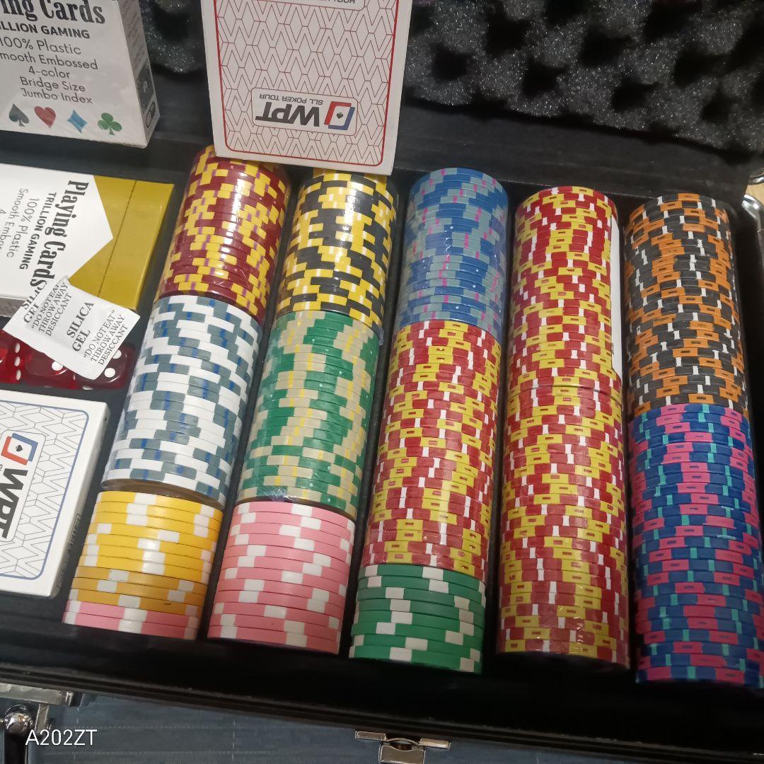 激レア新品未使用 WPT ポーカーセット クレイチップ500枚以上 4色トランプ