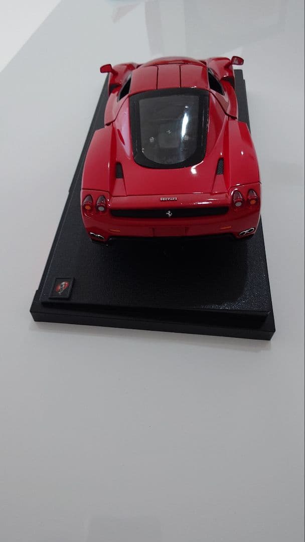 エンツォ フェラーリ 1/18 【Hot Wheels】