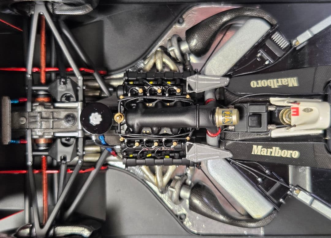 1/20 マクラーレン MP4/4 日本GP仕様 A.セナ　完成品