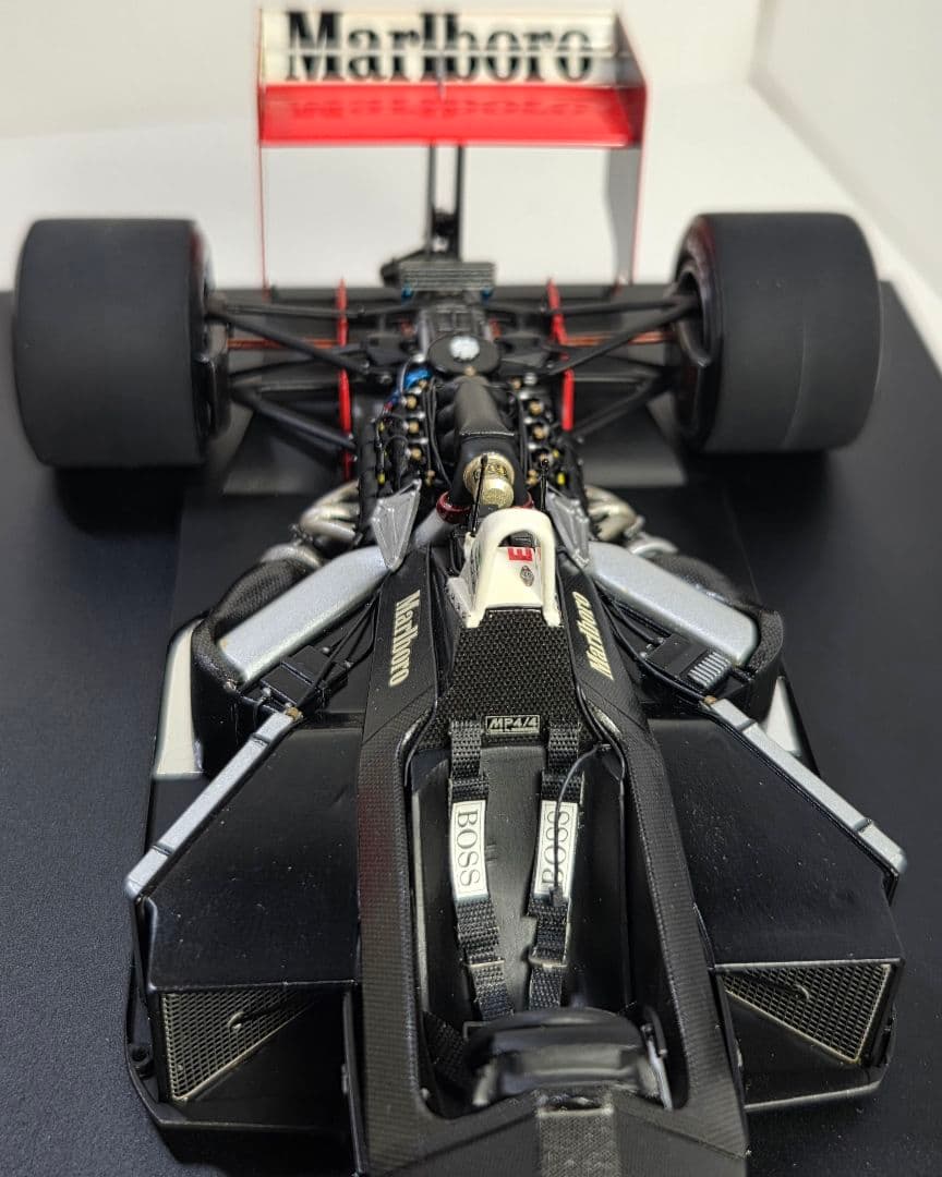 1/20 マクラーレン MP4/4 日本GP仕様 A.セナ　完成品