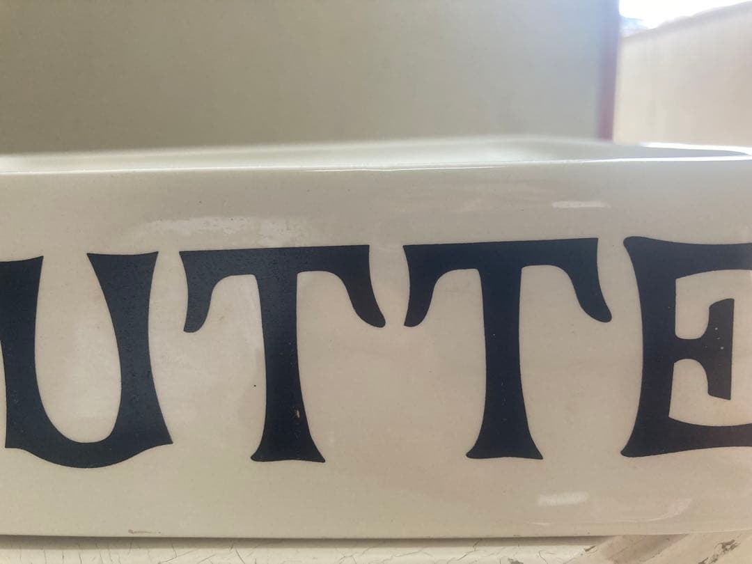 更に値下げ　イギリス　ビンテージ　PURE BUTTER 陶器製　デッドストック