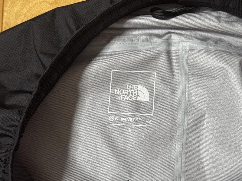 ノースフェイス フリーラン リバーシブルベスト