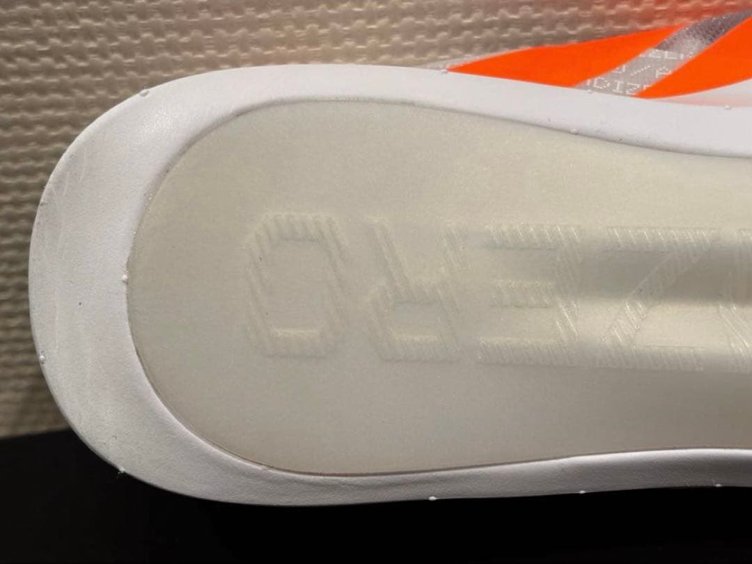 アディゼロ フィネス / 23.5cm