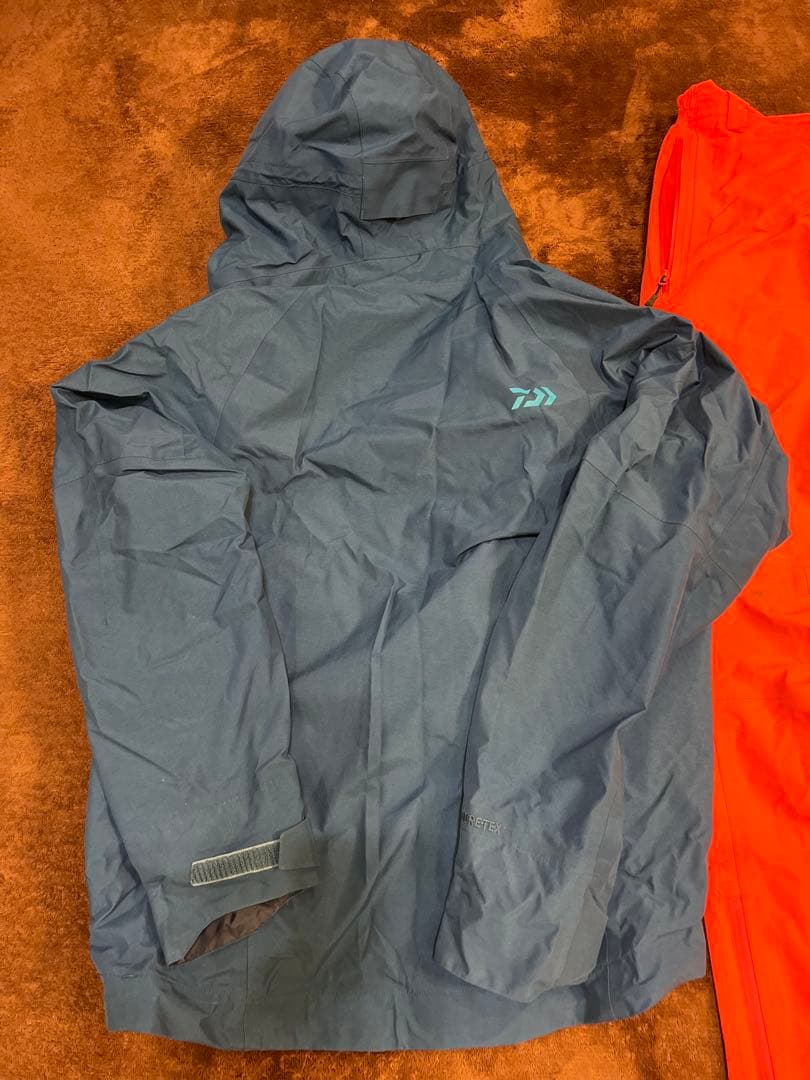 ダイワGORE-TEXレインウェア
