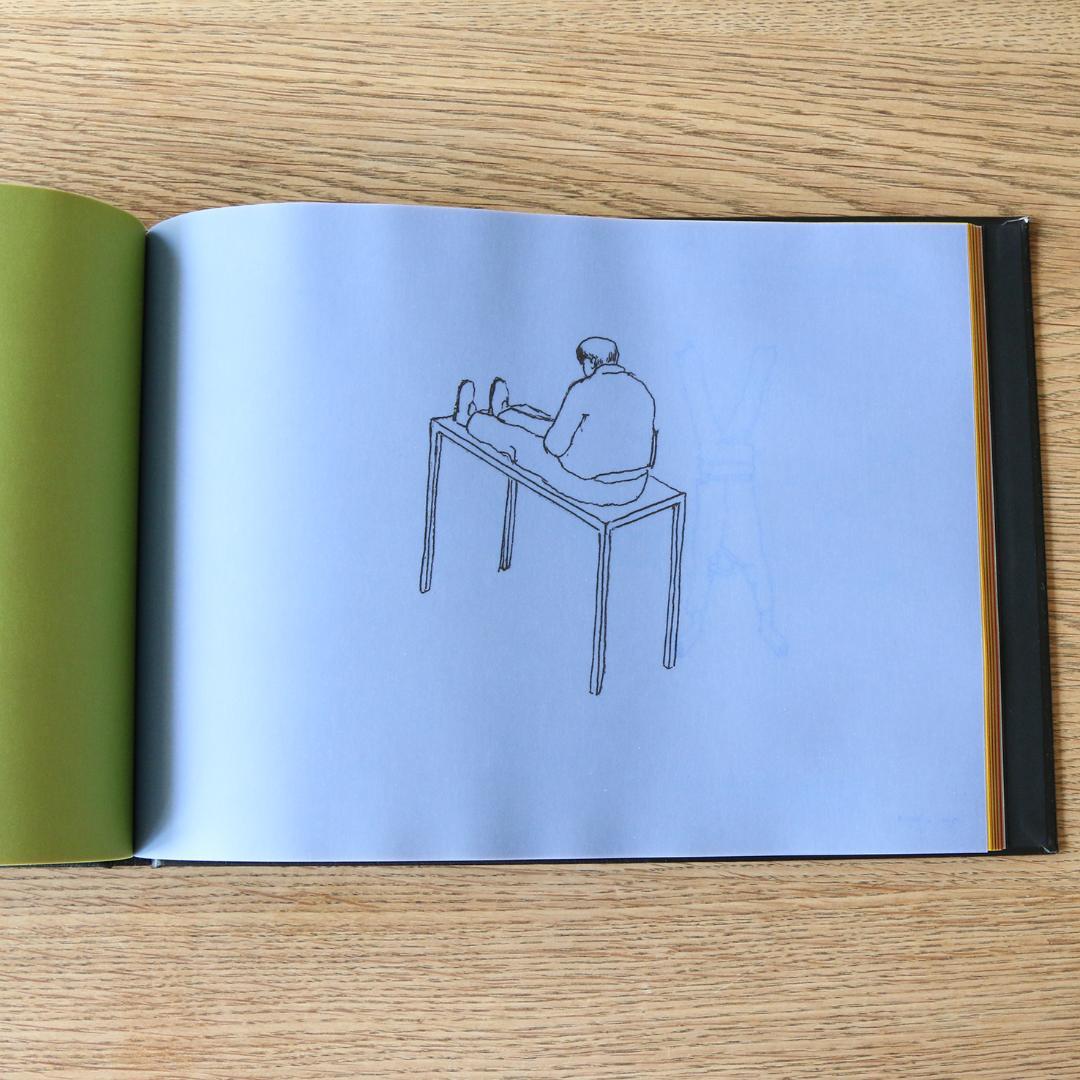 アート・デザイン・音楽 Erwin Wurm: One Minute Sculptures