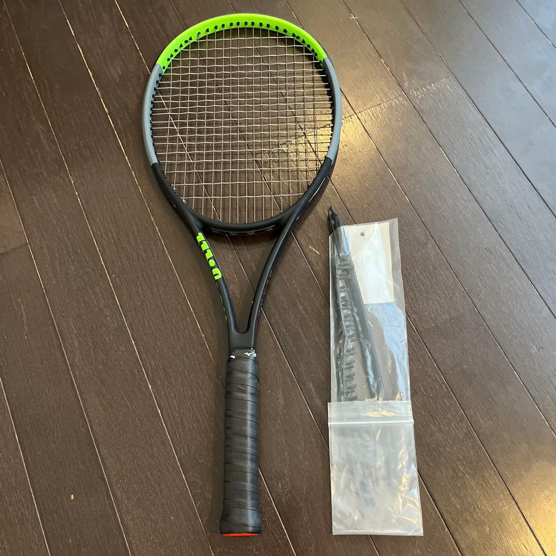 ウィルソン　ブレード　98 v7 ラケット 18×20 おまけ付き グリップ2