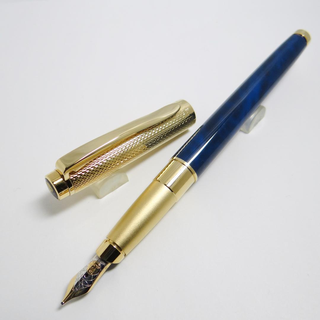 【かなり希少・本体約38g】ペリカン P590 セレブリ 万年筆 14Kペン先