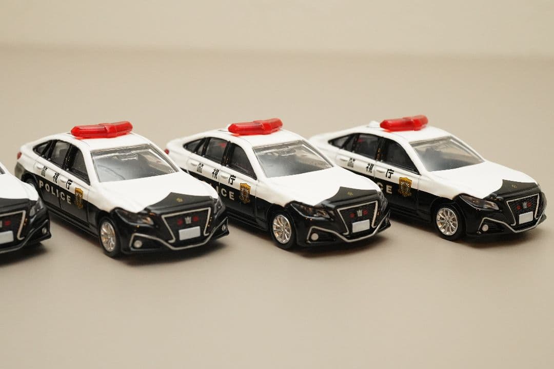 光る！LEDカスタム トミカ パトカー 6台セット