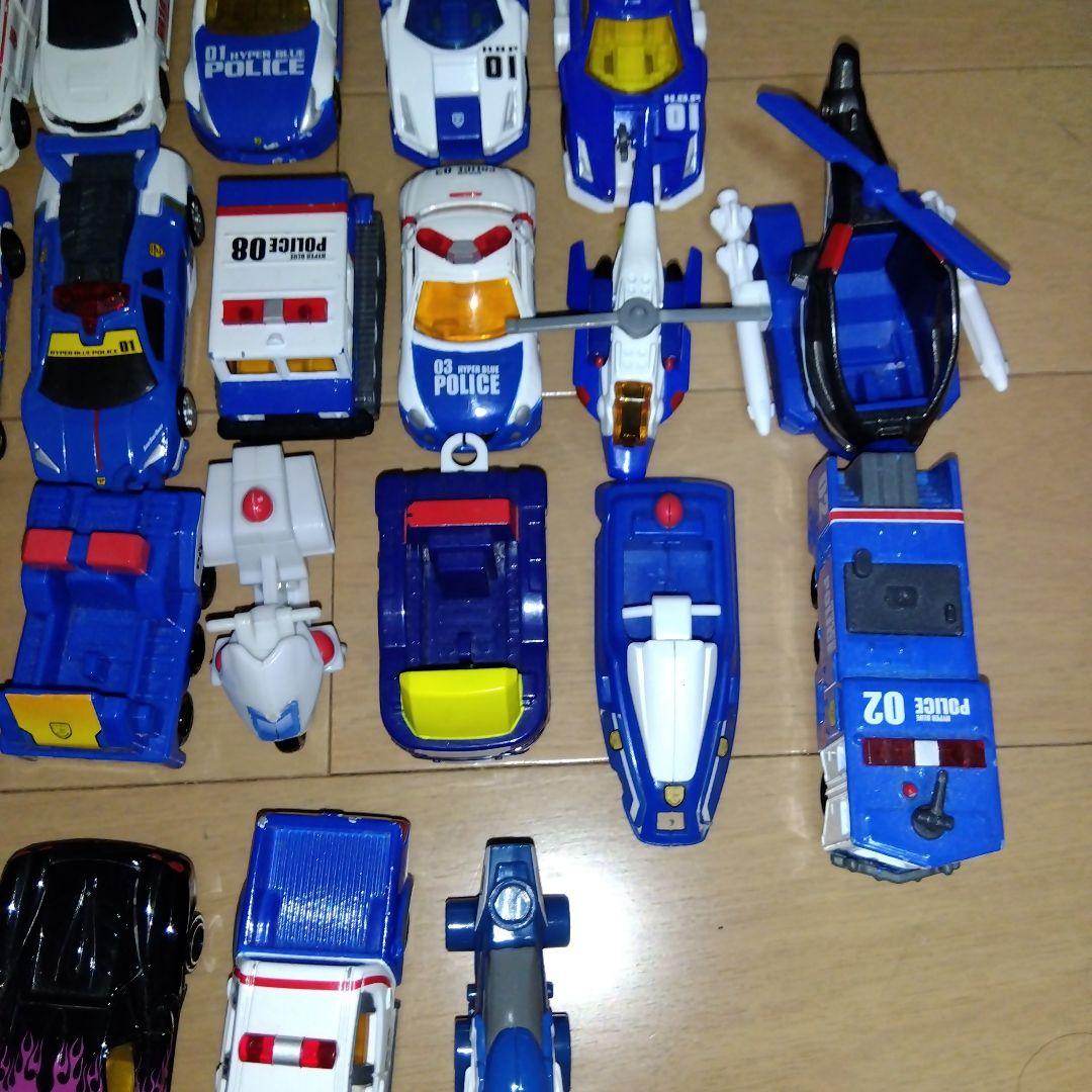 ハイパーブルーポリス　01号＆03号＆ガードナー＆キッズ16体＆ミニカー34台