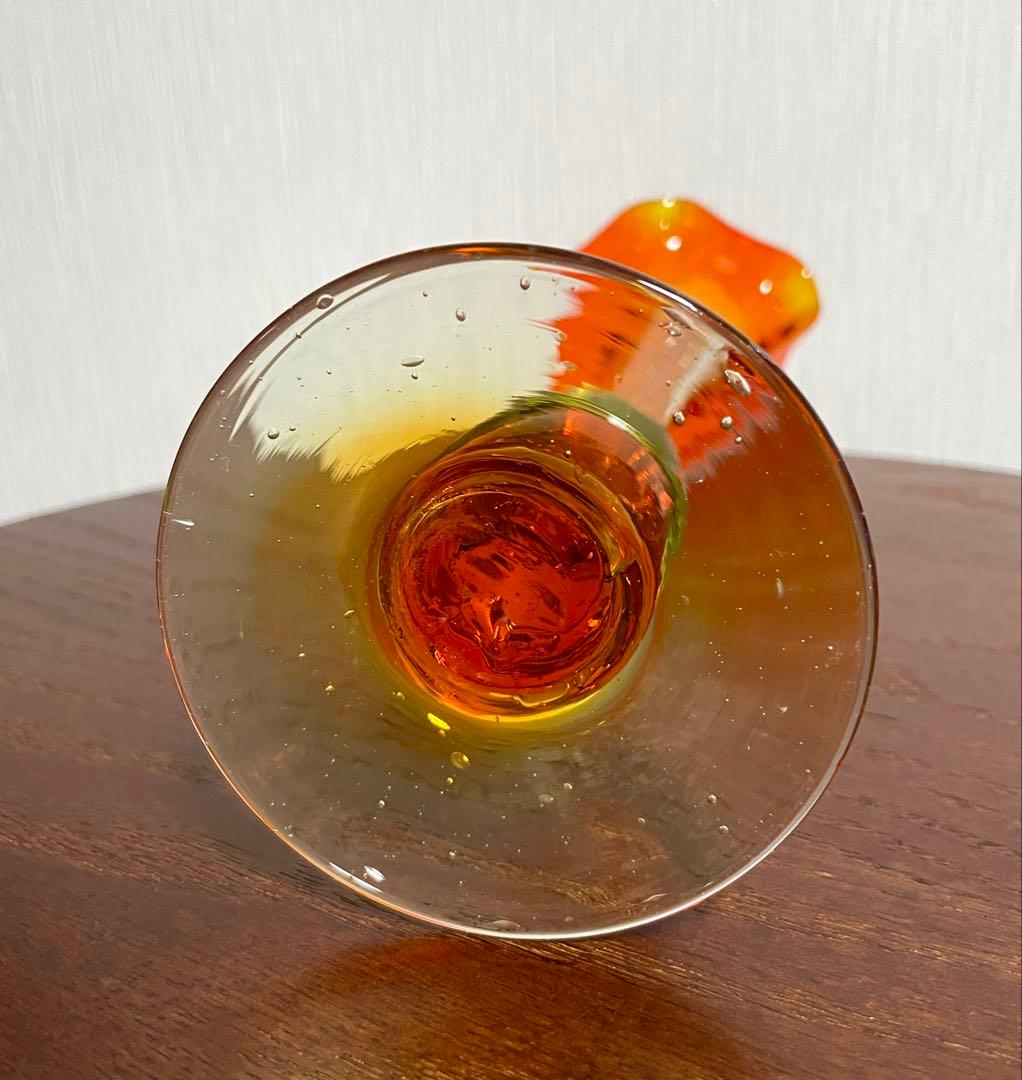 アンティーク ウランガラス 花瓶 フラワーベース 花器 花入れ 一輪挿し 置物