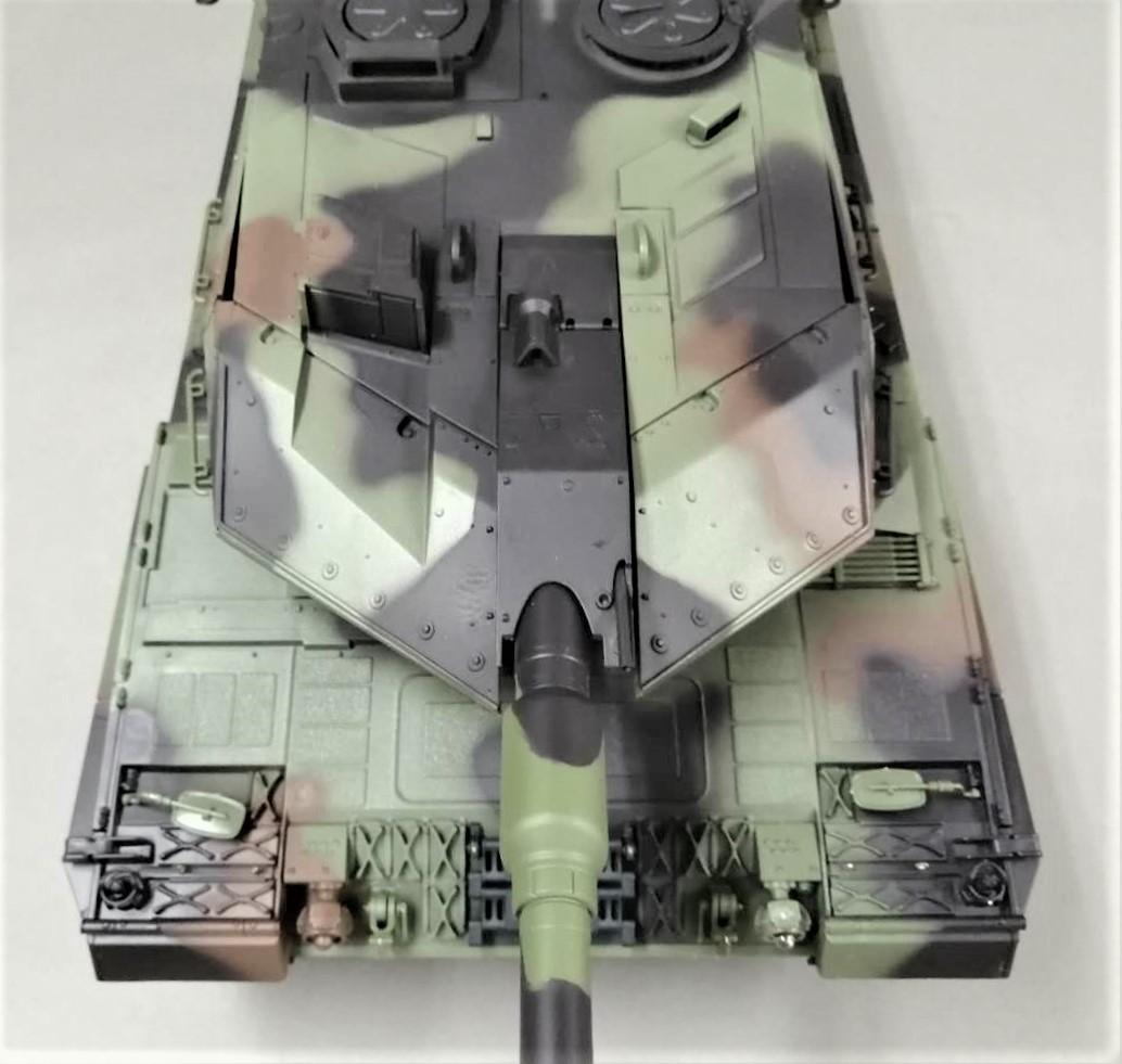 1/16サイズ戦車ラジコン　ドイツレオパルド　ヘンロン3889-1基板7.0新型