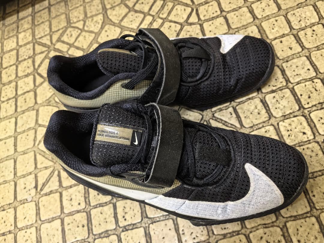 ナイキ ロマレオス4 スクワット ウエイトリフティングシューズパワーリフティング