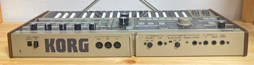 ☆microKORG マイクロコルグ 限定リバース鍵盤 アナログシンセサイザー