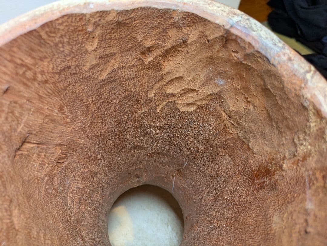 現状渡し　ジャンベ　31cm　皮破れ有り　ケース付き