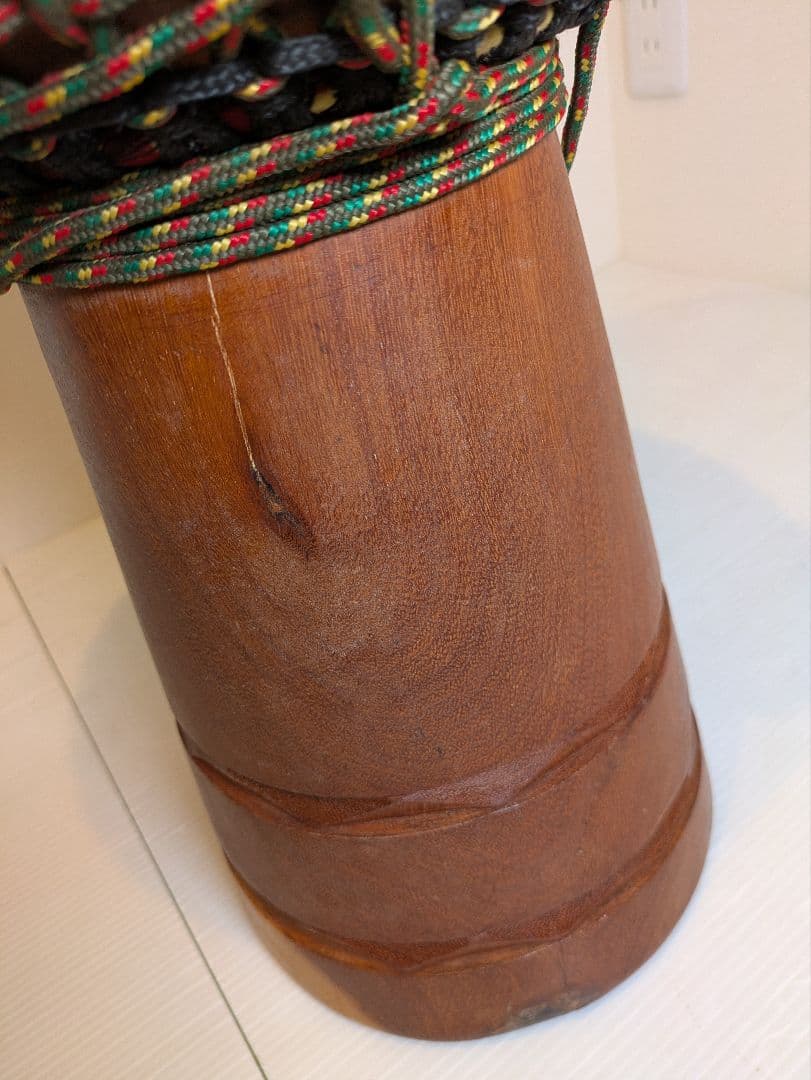 現状渡し　ジャンベ　31cm　皮破れ有り　ケース付き