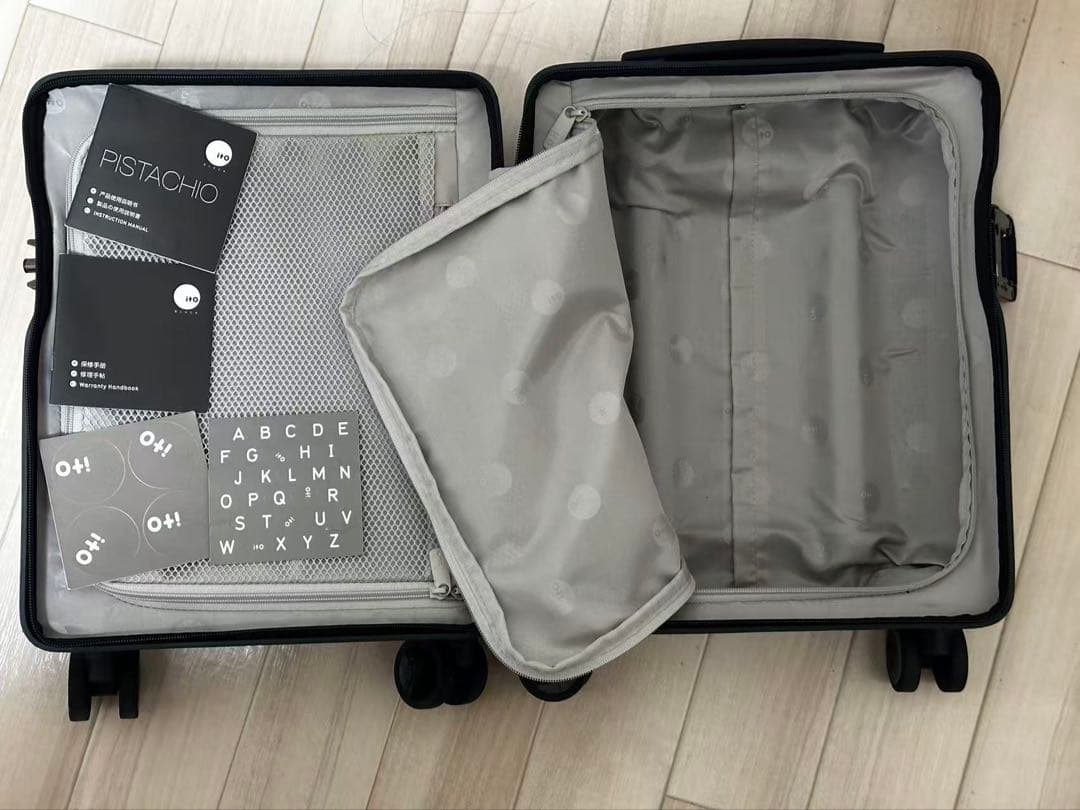 ITOスーツケース小型　サイズ: 45x30x24CM 機内持ち込み可