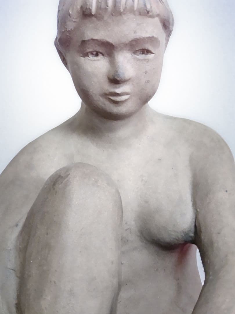 少女像置物/陶器