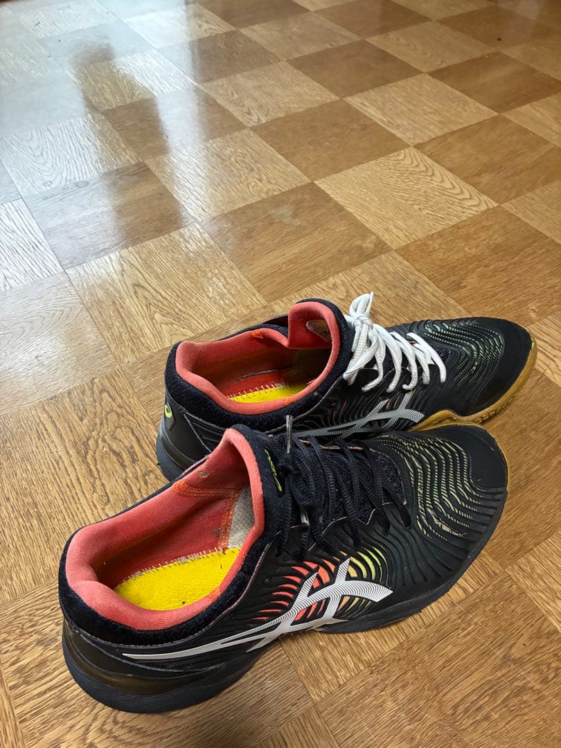 ASICS コートFF2 テニスシューズ 黒/赤/黄