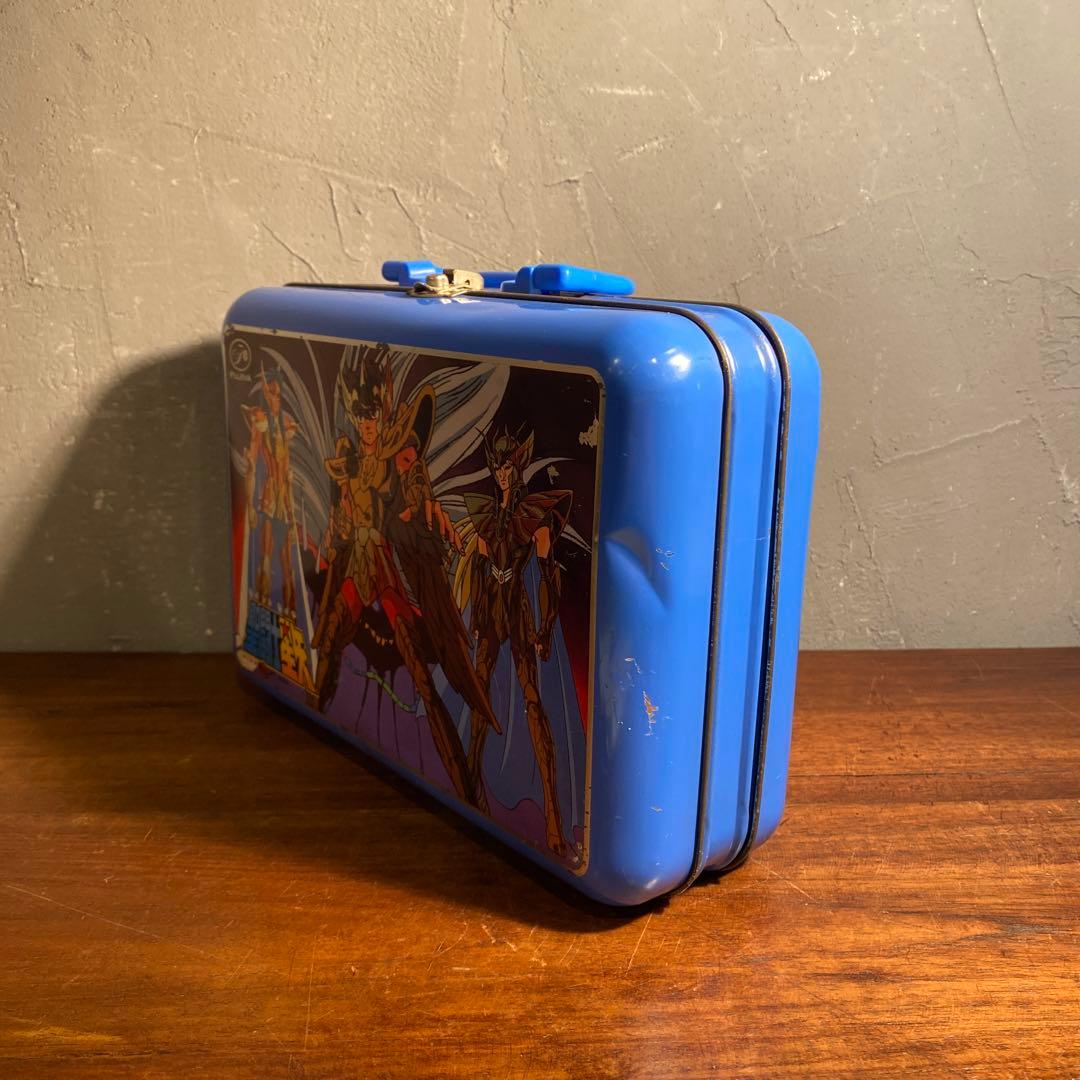 昭和レトロ 聖闘士星矢 ミニトランクケース 不二家 ブリキ缶 キャラクター
