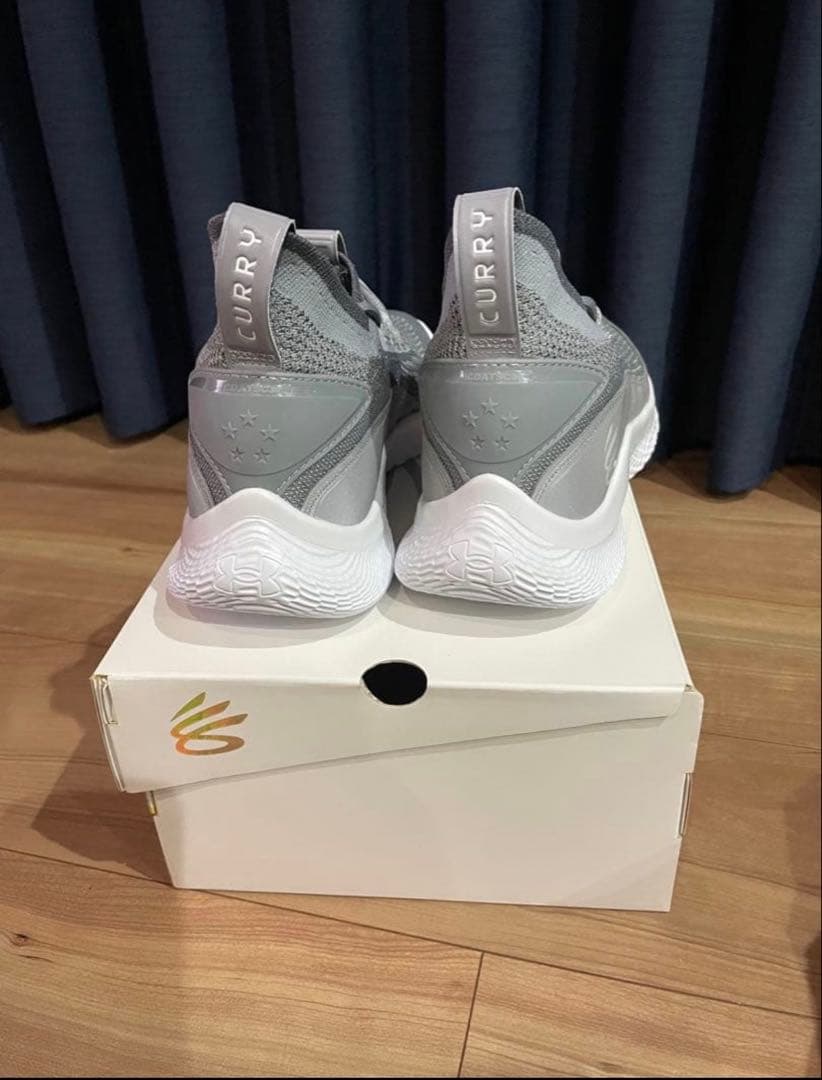 CURRY8 バスケットボールシューズ グレー　27cm