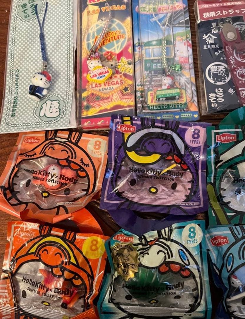 ハローキティ ご当地根付ストラップ