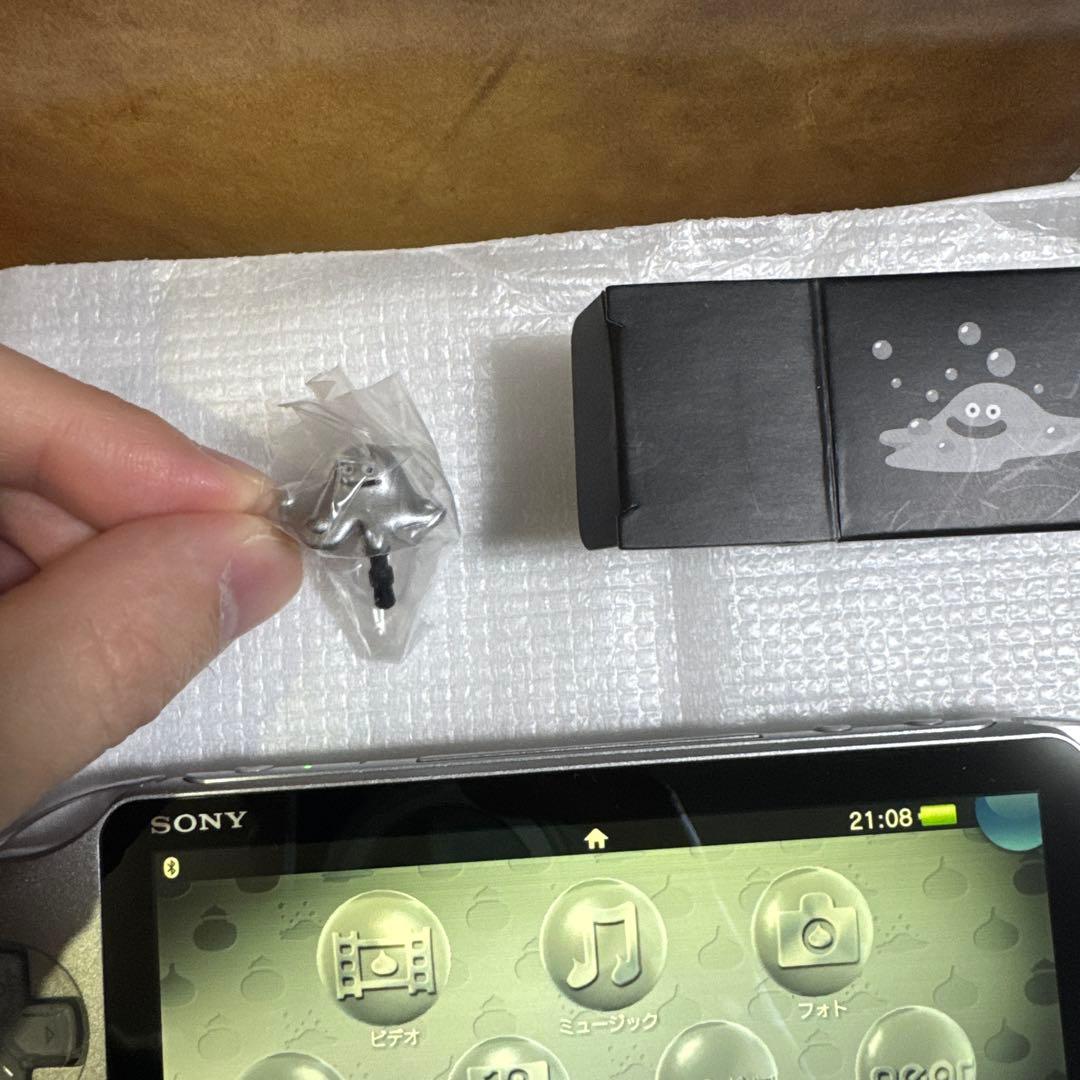 SONY PlayStationVITAメタルスライムエディション