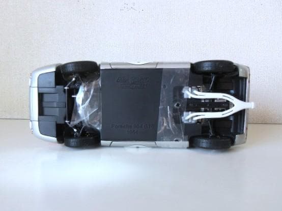 特価 MINICHAMPS 1/18 ポルシェ 904 カレラ GTS 日本GP