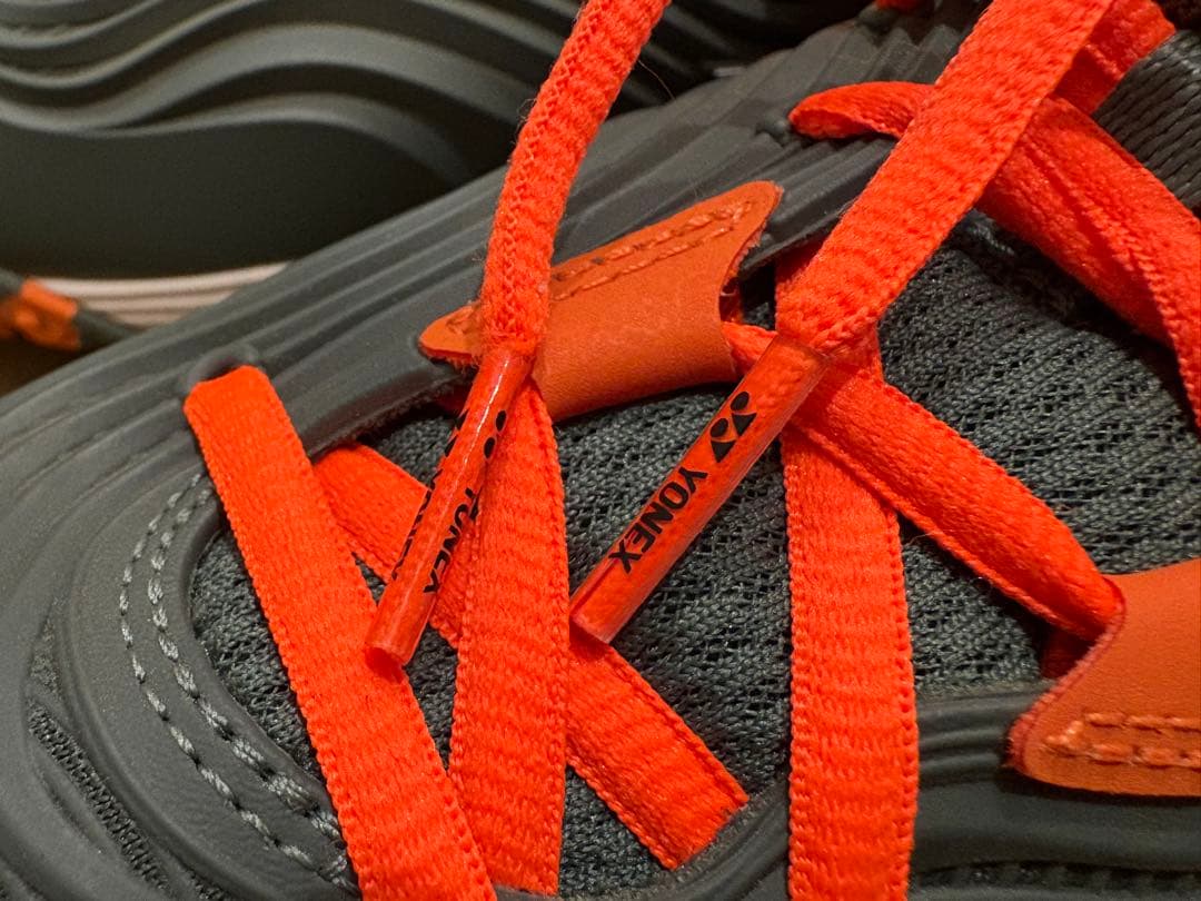 【美品・希少】ヨネックス フュージョンレブ5 メン GC オムニ用 26.0cm